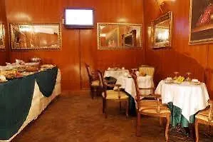Relais Group Palace Bed & Breakfast 4*